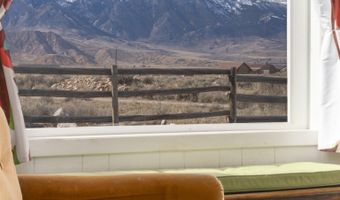 52 Road 8UC, Clark, WY 82435