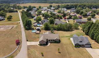 4401 Parris Bridge Rd, Boiling Springs, SC 29316