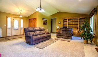 1702 Northview Ln, Aberdeen, SD 57401