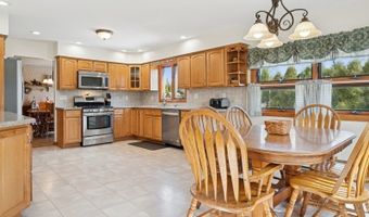 9 Highview Dr, Alloway, NJ 07460