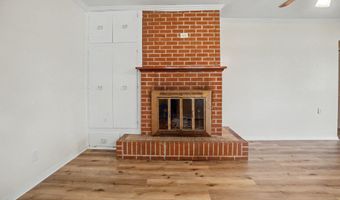 805 Bouslog St, Bay St. Louis, MS 39520