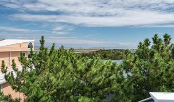 5 W 4TH St, Barnegat Light, NJ 08006