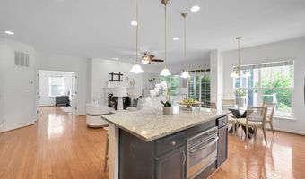 20997 POTOMAC TRAIL Cir, Ashburn, VA 20148