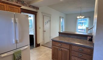 709 N St, Aurora, NE 68818