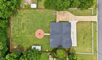 625 HOWARD St, Auburn, AL 36832