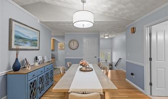 4 Hunters Run, North Providence, RI 02904