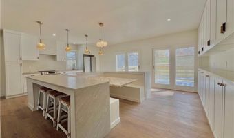31 Carleton St, Attleboro, MA 02703