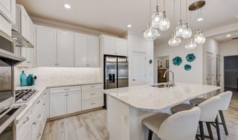 5413 WISHING ARCH Dr, Apollo Beach, FL 33572