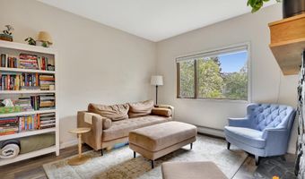 9740 Vanguard Dr #33, Anchorage, AK 99507