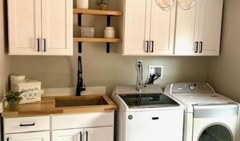 100 KNICKERBOCKER Dr, Belle Mead, NJ 08502