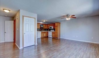 1062 10th Ave NW, Altoona, IA 50009