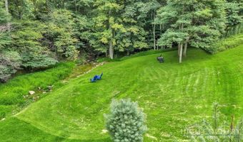 165 Leighway Ln, Banner Elk, NC 28604