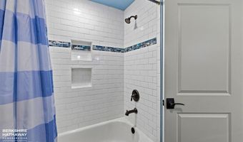 17 Patriot Dr, Cody, WY 82414