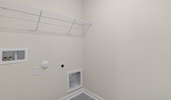 1055 QUEENSLAND Ln, Ayden, NC 28513
