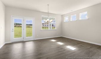 353 Maddox Dr, Aberdeen, NC 28315