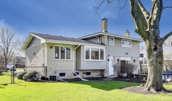 502 S Reuter Dr, Arlington Heights, IL 60005