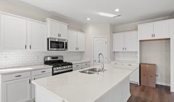 609 Bay St, Aynor, SC 29511