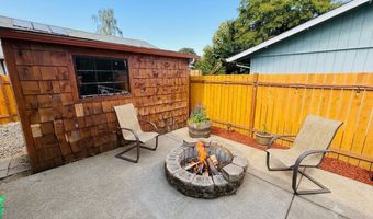 109 OAK St, Amity, OR 97101