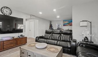 25 Livingston Ave, Avenel, NJ 07001
