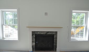 40 Tirrell Hill Rd, Bedford, NH 03110