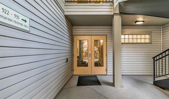 923 Mountain Meadows Cir, Ashland, OR 97520