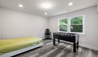 11 Potomac Ln, Albrightsville, PA 18210