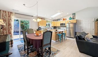 632 MEADOW Ln, Brookings, OR 97415