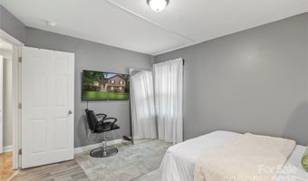 1914 Bonnie Ln, Charlotte, NC 28213