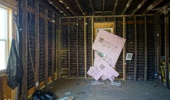 2209 Noble St, Anderson, IN 46016