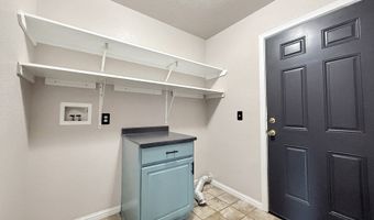 325 MATOT St B, Brookings, OR 97415