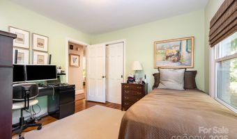 3125 Loma Ln, Charlotte, NC 28205
