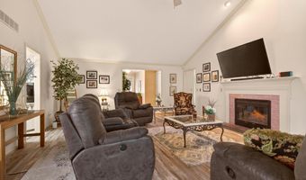 1122 Packard Pl, Auburn, IN 46706