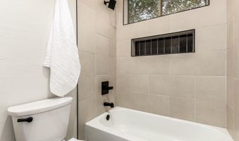 940 W MACAW Dr, Chandler, AZ 85286