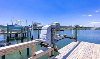 145 Bayview Blvd, Atlantic Beach, NC 28512