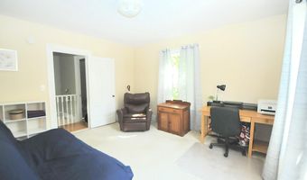 124 Palm St, Bangor, ME 04401