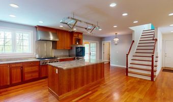 71 Little Pond Rd, Concord, NH 03301