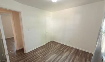 888 Garfield St, Akron, OH 44310