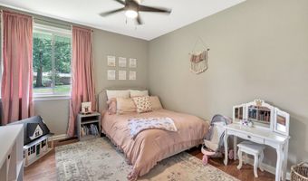402 Long Forest Cir, Anderson, SC 29625
