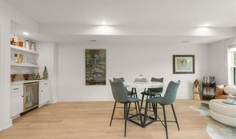 14450 Aurora Ln, Basehor, KS 66007