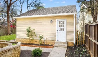 34 N GARFIELD St, Arlington, VA 22201