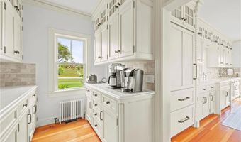 1596 W Side Rd, Block Island, RI 02807