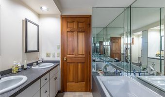 288 W Maplemere Rd, Amherst, NY 14221