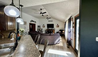 416 Brittany Ct, Aurora, MO 65605