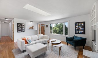 304 Clinton St, Ashland, OR 97520