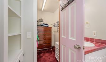 2106 Woodhurst Ln, Albemarle, NC 28001