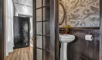 21 Laurel Ave, Auburn, ME 04210