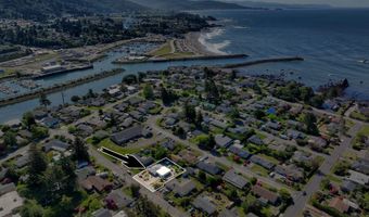 311 MAPLE St, Brookings, OR 97415