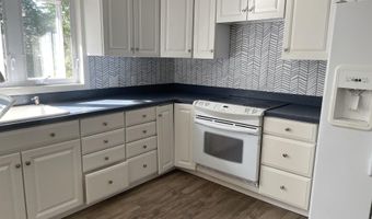 197 Westview Dr, Alma, MI 48801