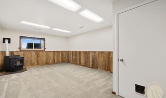 890 Calico Ave, Billings, MT 59105