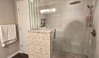 202 Pleasant Ave, Bergenfield, NJ 07621